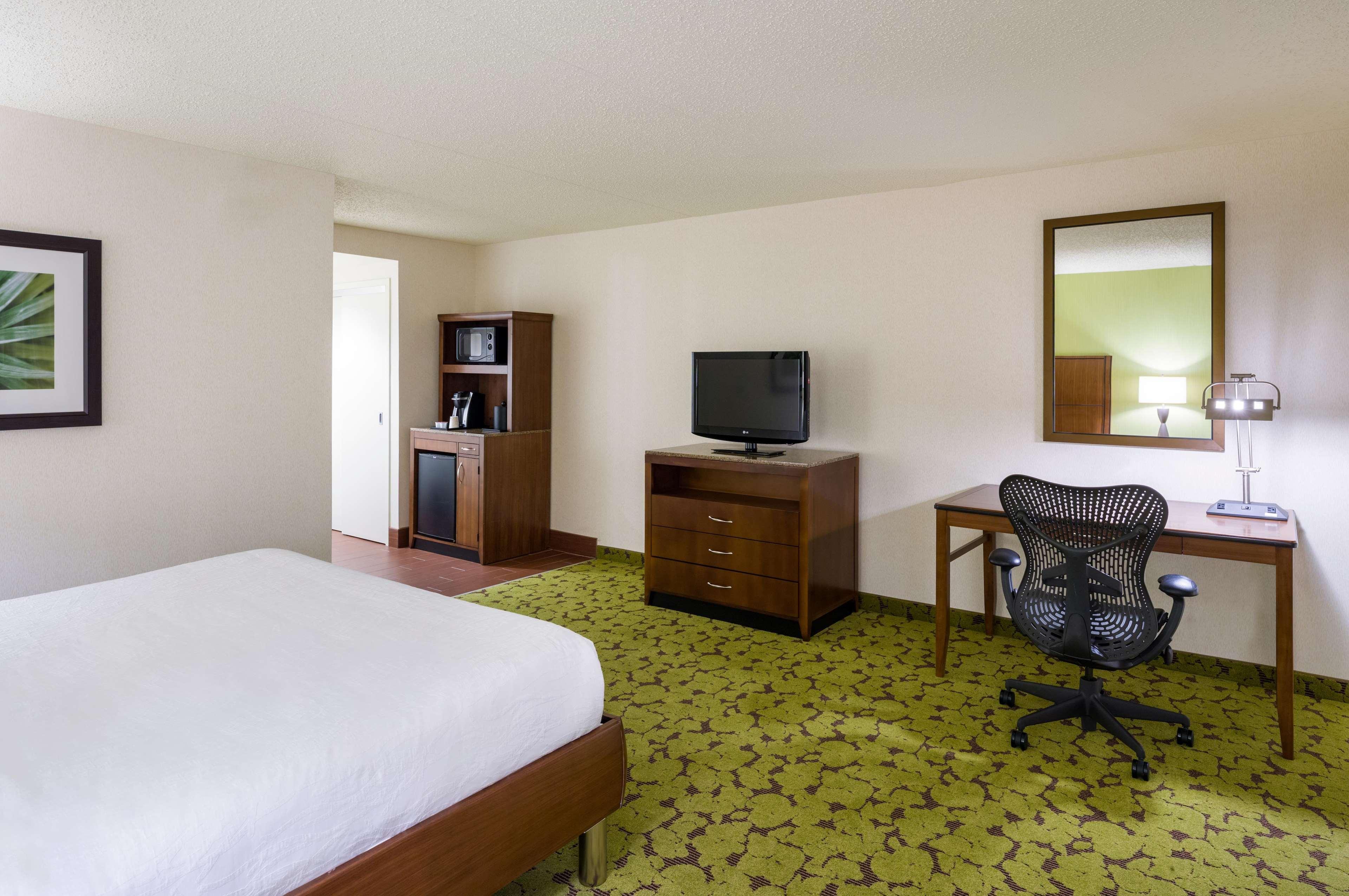 Hilton Garden Inn Edison/Raritan Center Kültér fotó