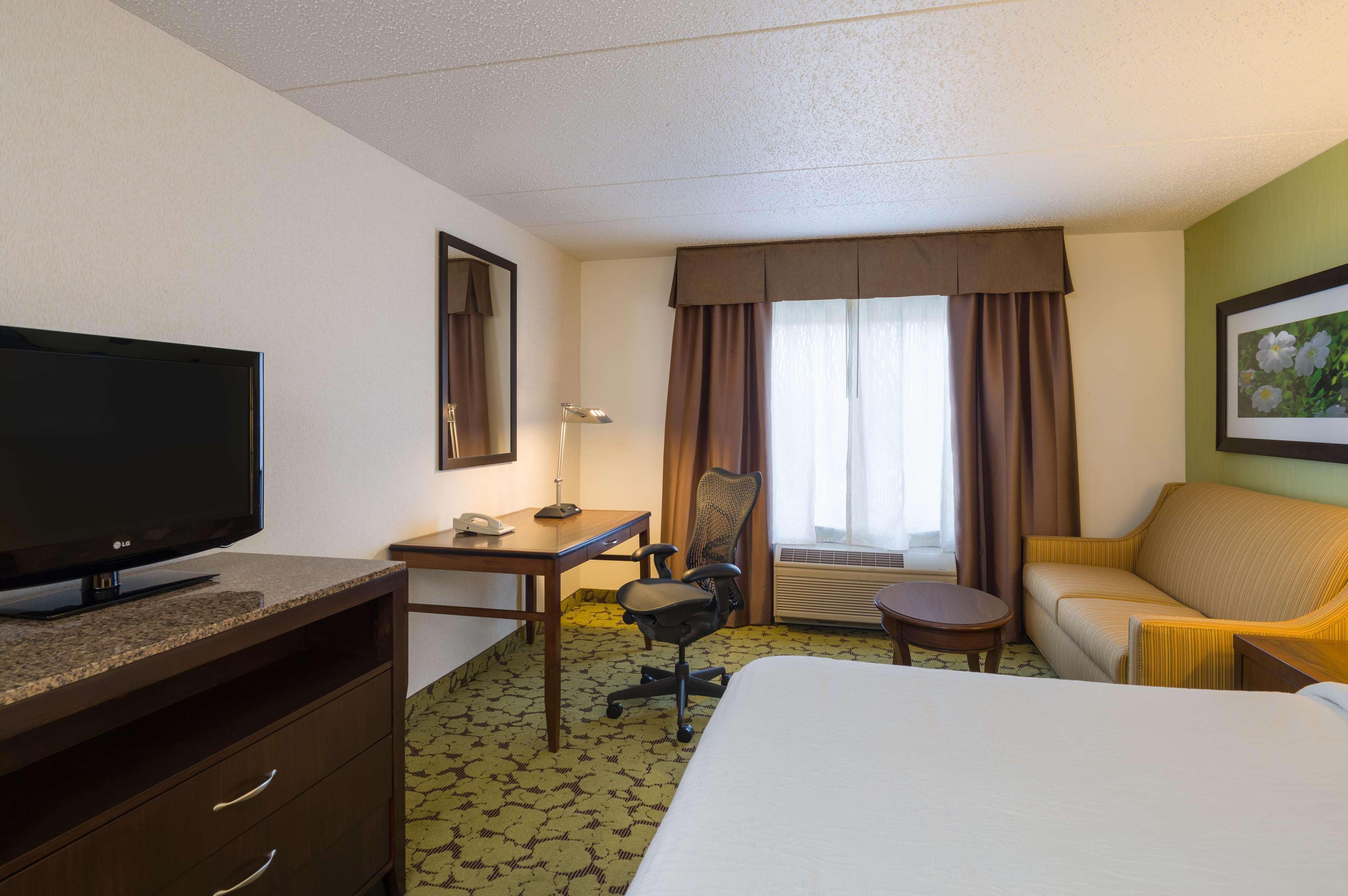 Hilton Garden Inn Edison/Raritan Center Kültér fotó