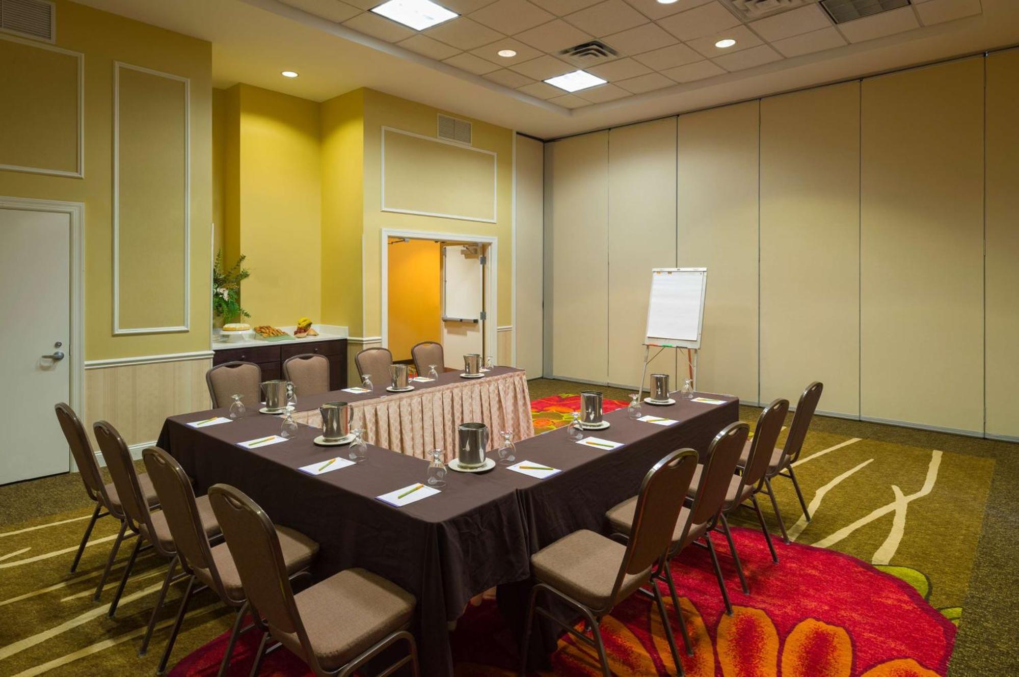 Hilton Garden Inn Edison/Raritan Center Kültér fotó